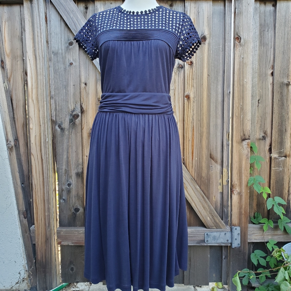 Like new Boden cotton navy dress sz 6